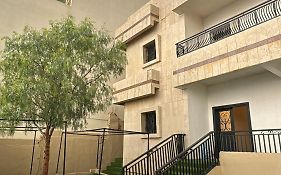 فيلا ممشى الضباب